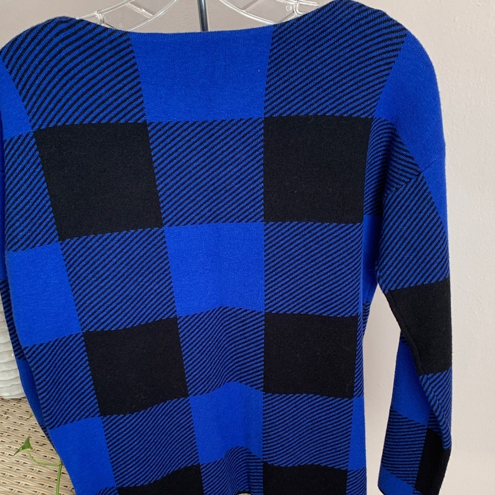 Jones New York Blue and Black Checkered Sweater - Picture 4 of 4